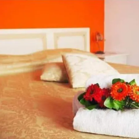 Rose E Mauris Apartment *