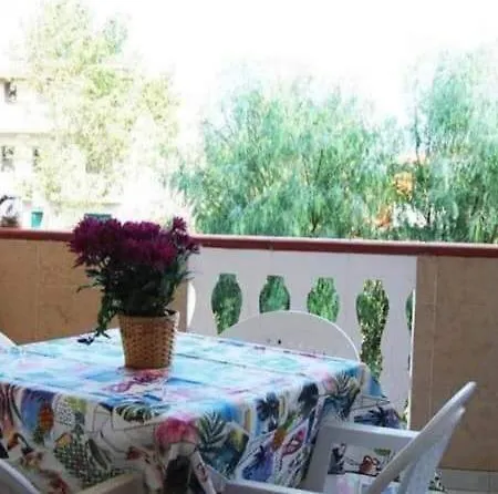 Rose E Mauris Apartment *